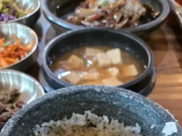경안천 따라 맛보는 향토 음식의 과학, 광주 ‘강민주의 들밥’에서 발견한 뜻밖의 실험적 맛집