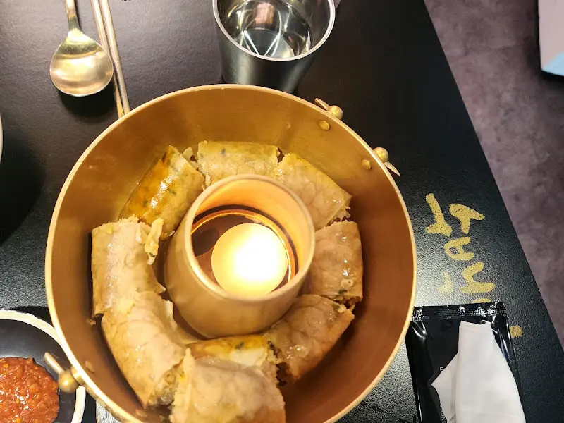 순대를 찍어먹는 깻가루