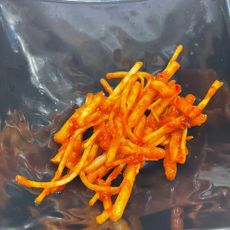 매콤달콤 도라지무침