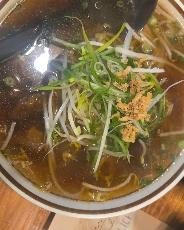 크리스마스 분위기로 꾸며진 내부