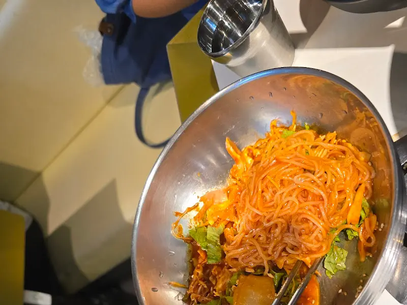 매콤새콤한 비빔국수