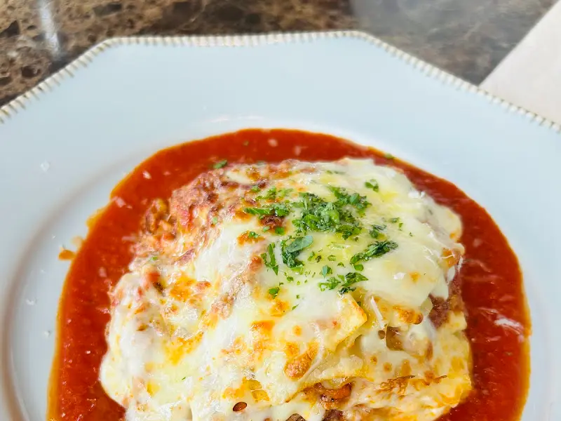 라시에스타에서 즐기는 라자냐