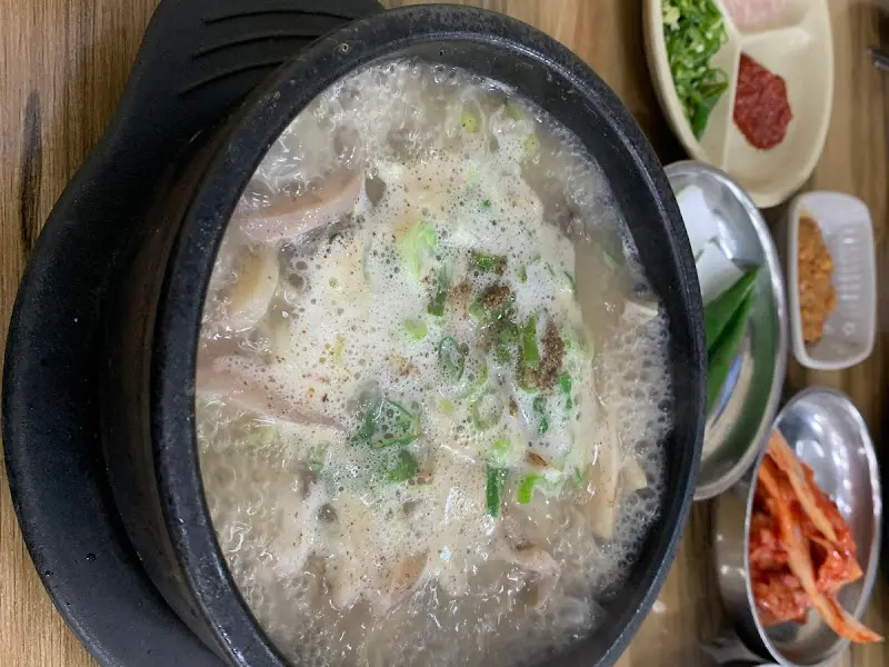 보글보글 끓는 순대국