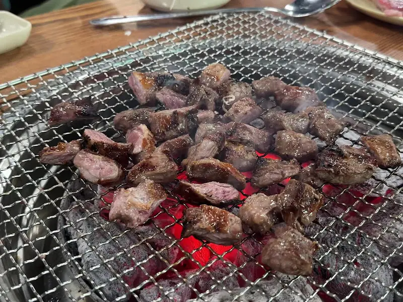 노릇하게 구워진 갈매기살