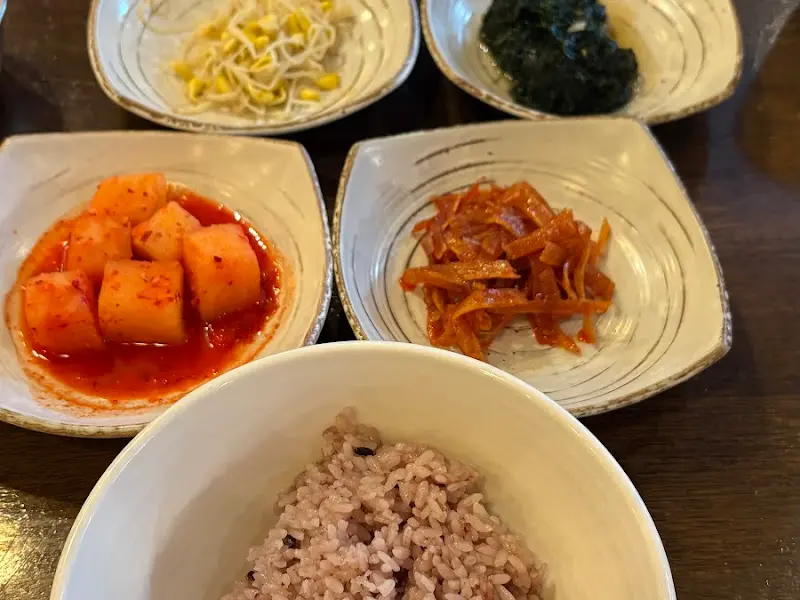 흑미밥과 반찬