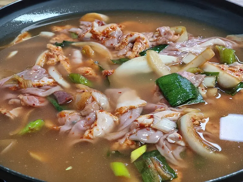김치곱창전골 클로즈업