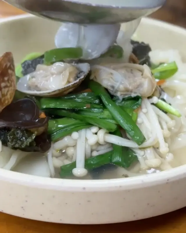 바지락칼국수