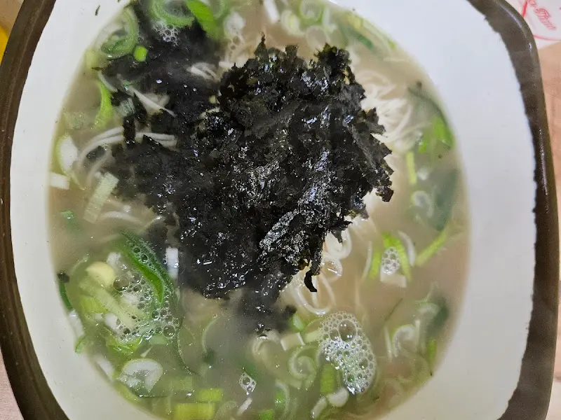 용대네 국수 잔치국수 클로즈업