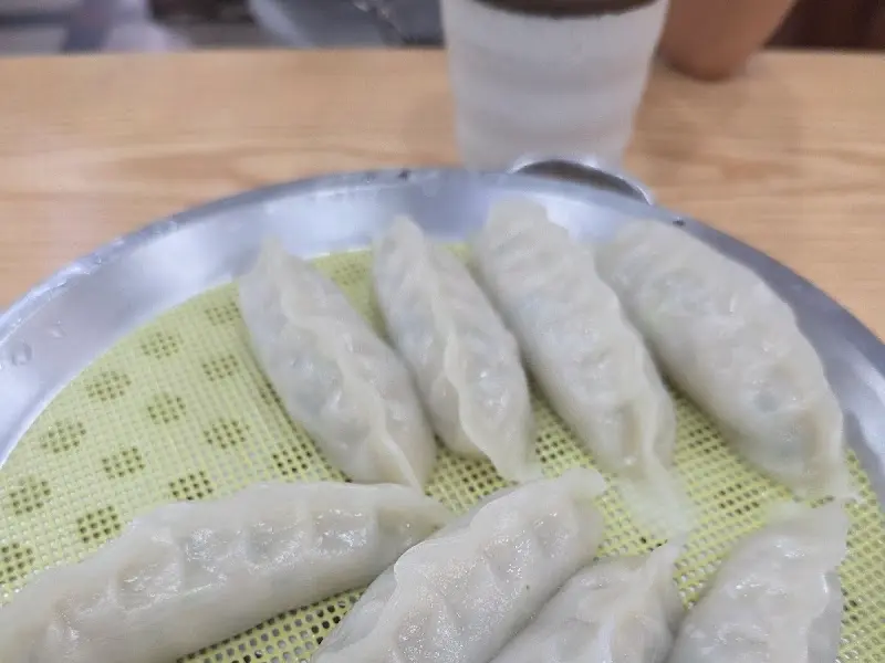 춘하추동밀면 만두