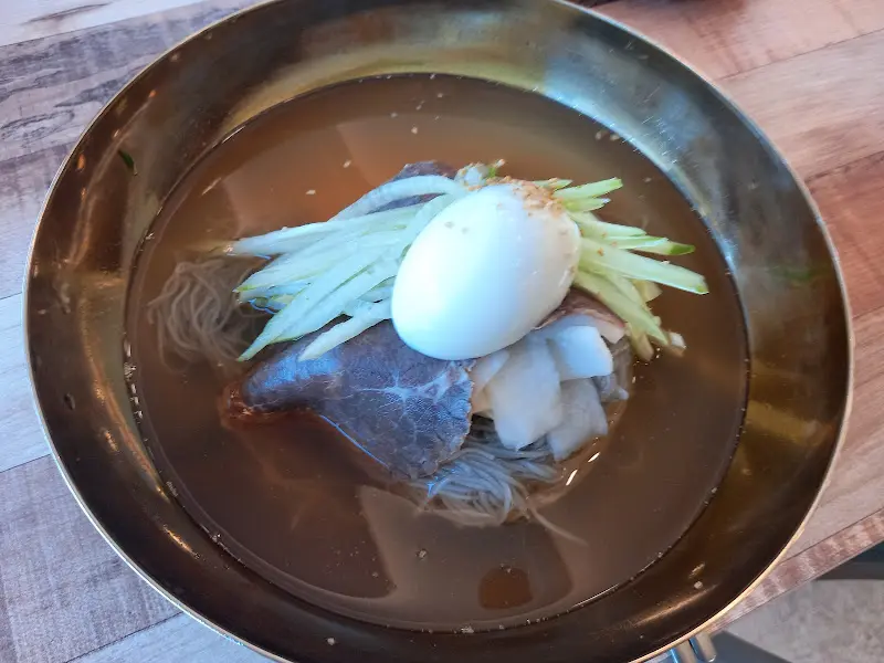 물냉면의 시원한 비주얼