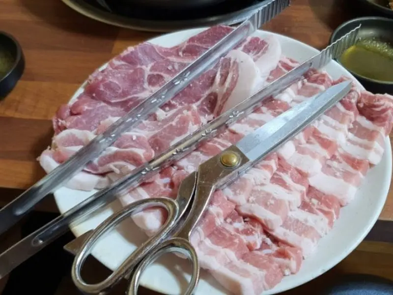 맛있게 구워지는 삼겹살