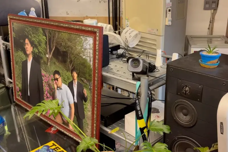 카페 내부 인테리어