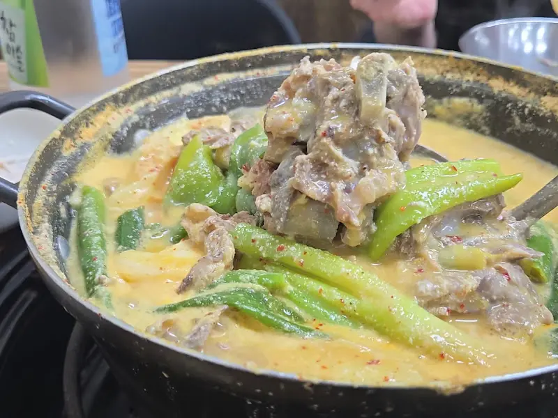 콩비지 감자탕 고기