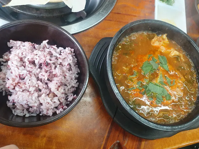 추어탕과 잡곡밥