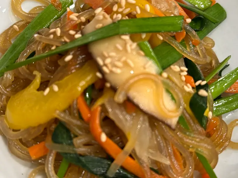 채소가 듬뿍 들어간 잡채