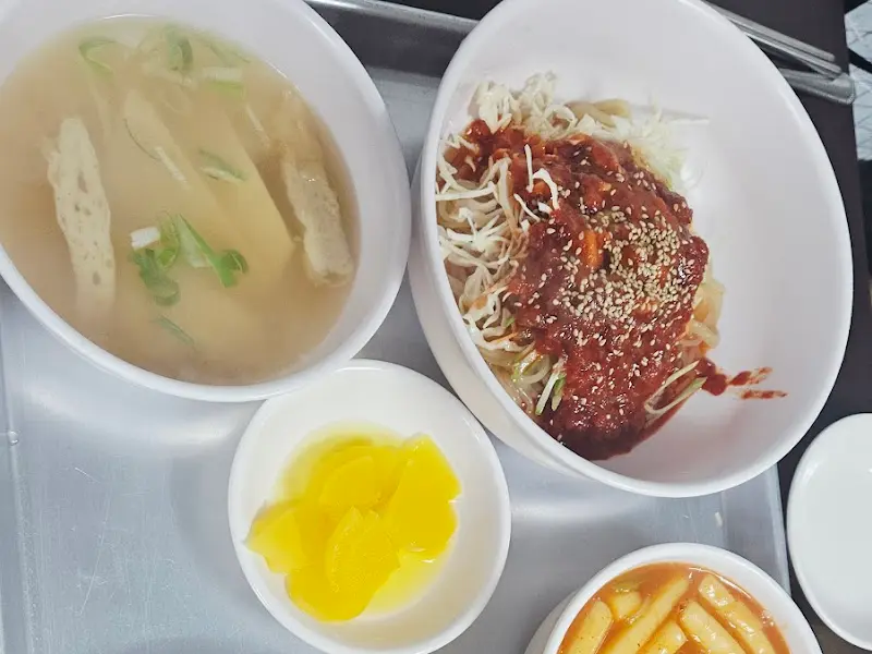 쫄면, 떡볶이, 오뎅국물