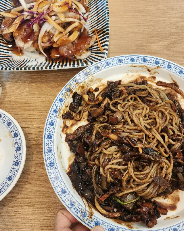 짜장면과 탕수육