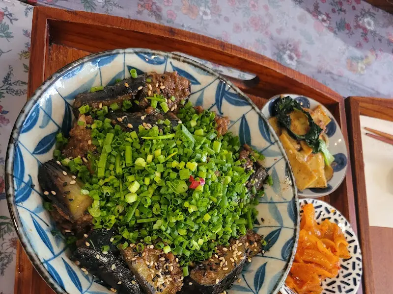 가지덮밥 근접샷