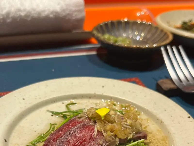 스무고개 테이블 세팅