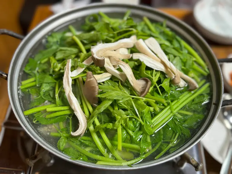 끓기 전 복어지리