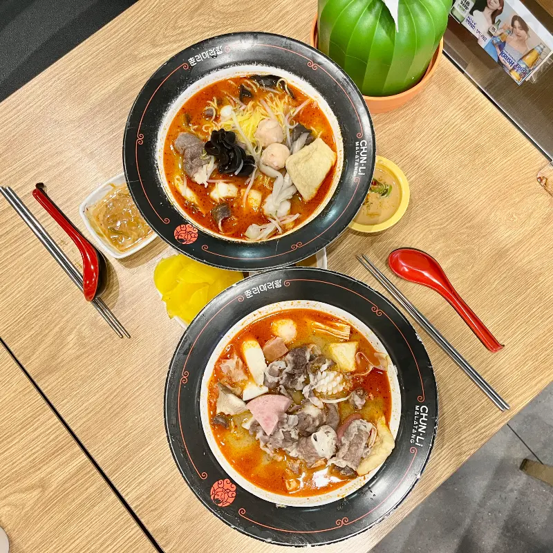 춘리마라탕 테이블 세팅