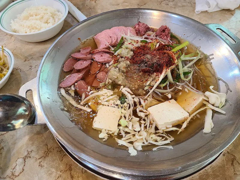 두꺼비 부대찌개 기본 세팅