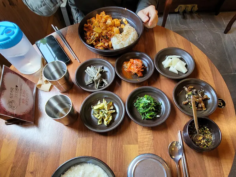 두부제육덮밥 전체샷