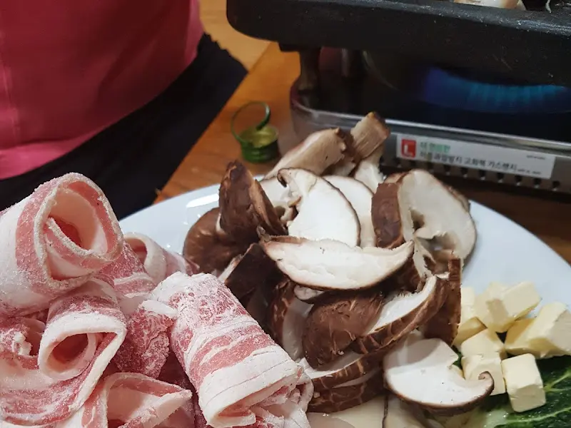 키조개관자 삼합