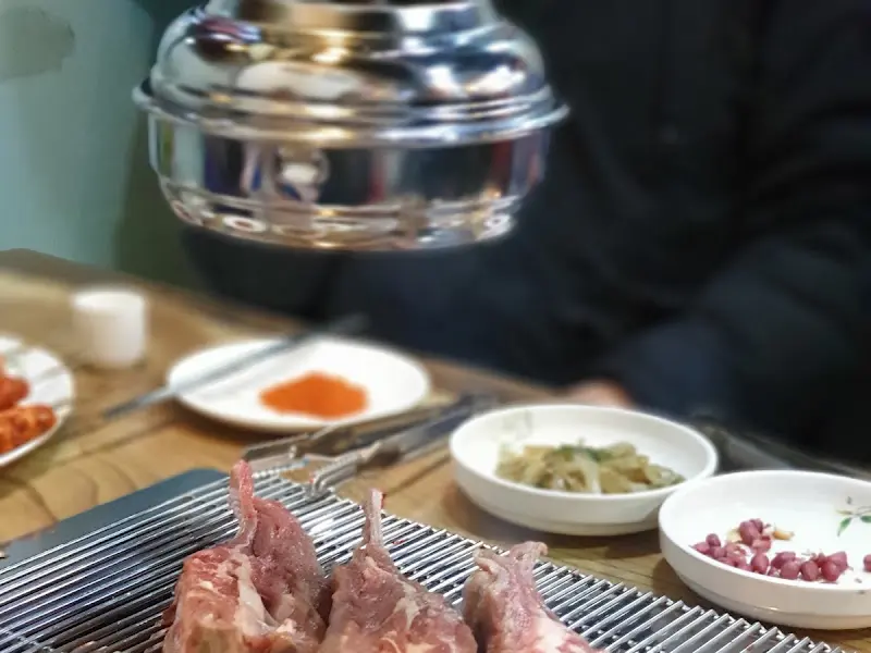 숯불에 구워지는 양갈비