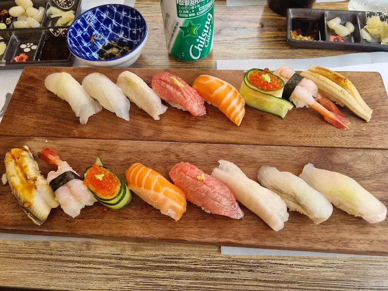 다양한 종류의 초밥