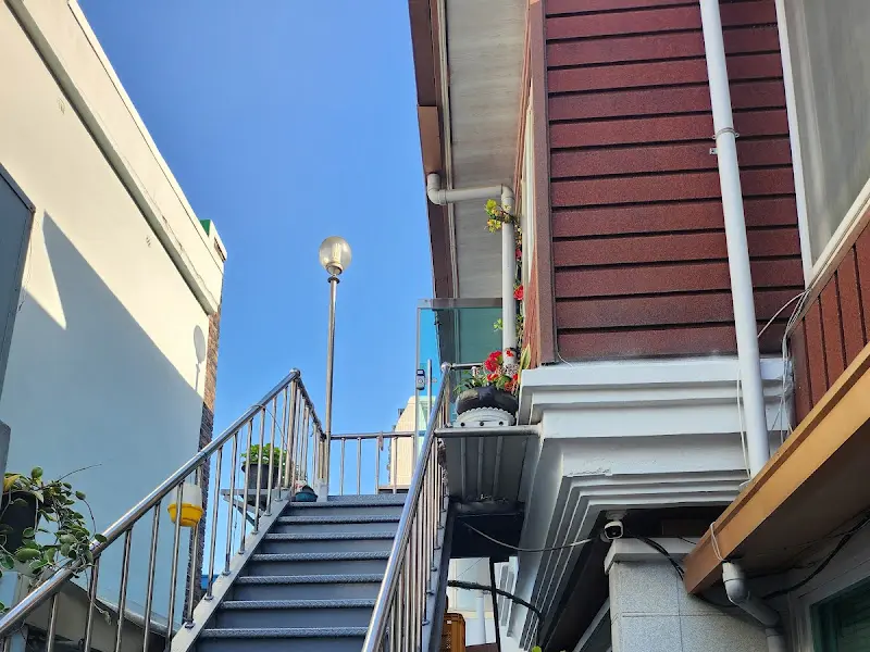 오래된 건물의 외관