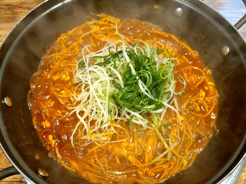 보글보글 끓는 등갈비찜