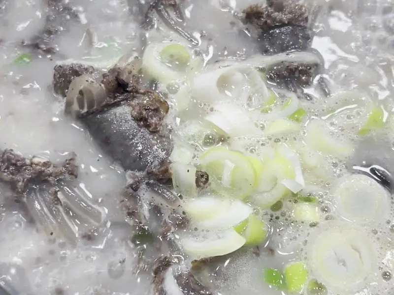 청화집 순대국밥 클로즈업