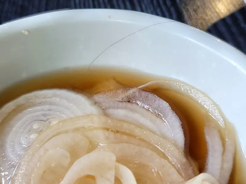 머리카락이 들어간 반찬