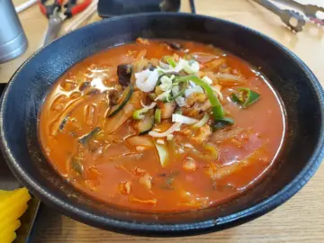 함양에서 만난 인생 짬뽕, 숨겨진 동네 맛집 순례기