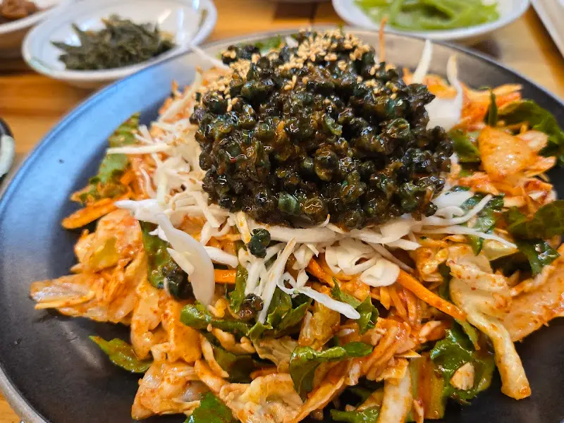 다슬기 비빔밥