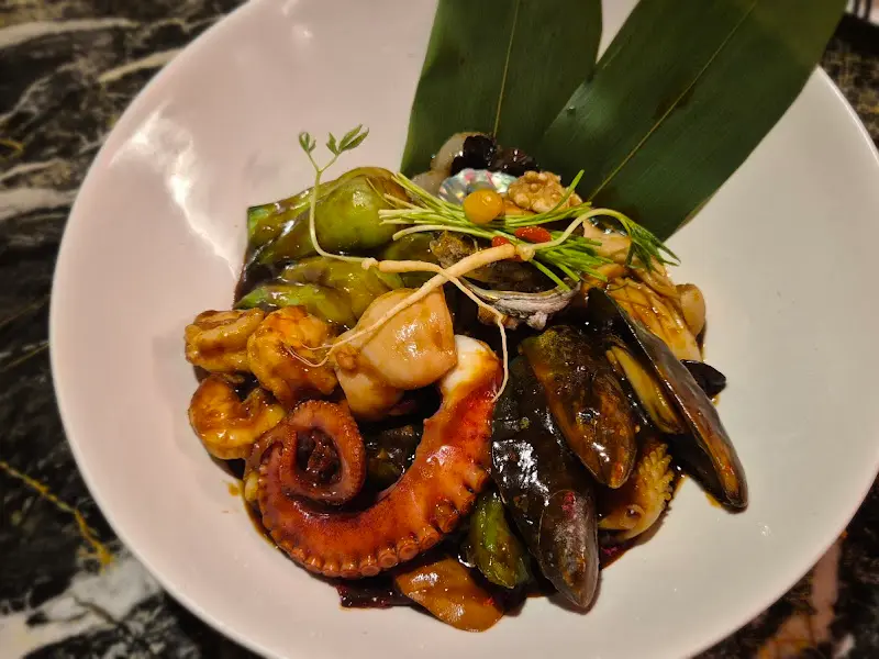 다양한 해산물 요리