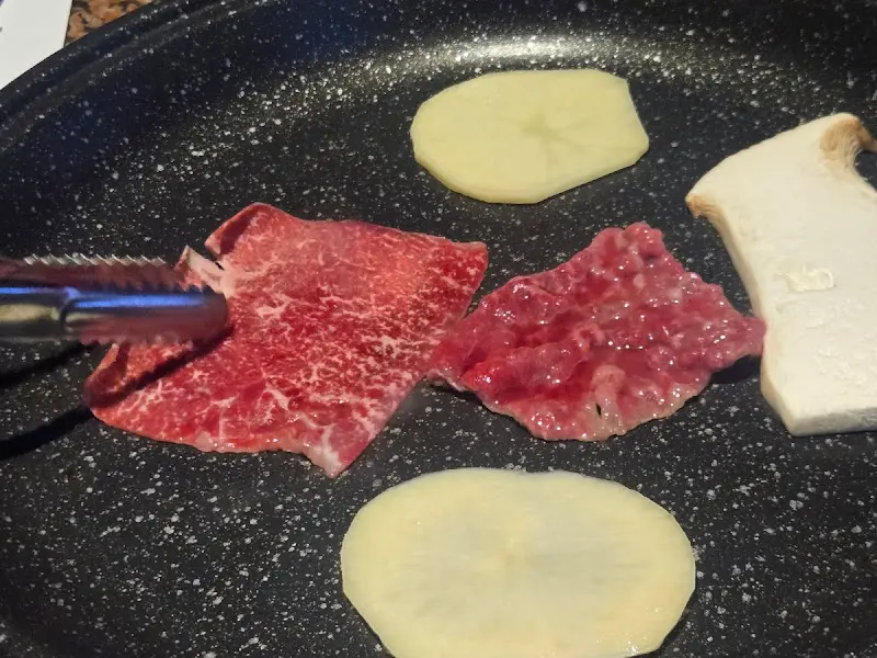 고기 굽는 모습