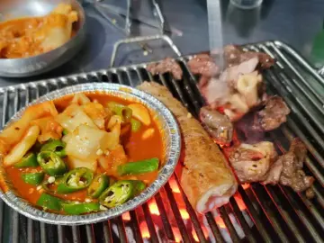 청주 힙스터들의 성지, 가성비 끝판왕 장군집에서 뒷고기 Flex 해버렸지 뭐야 (지역명 맛집)