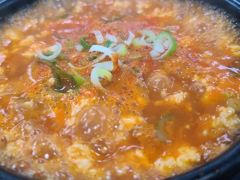 몽글몽글 순두부 찌개