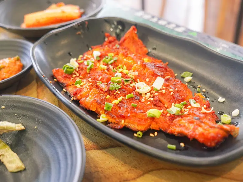 매콤한 양념이 예술인 황태구이