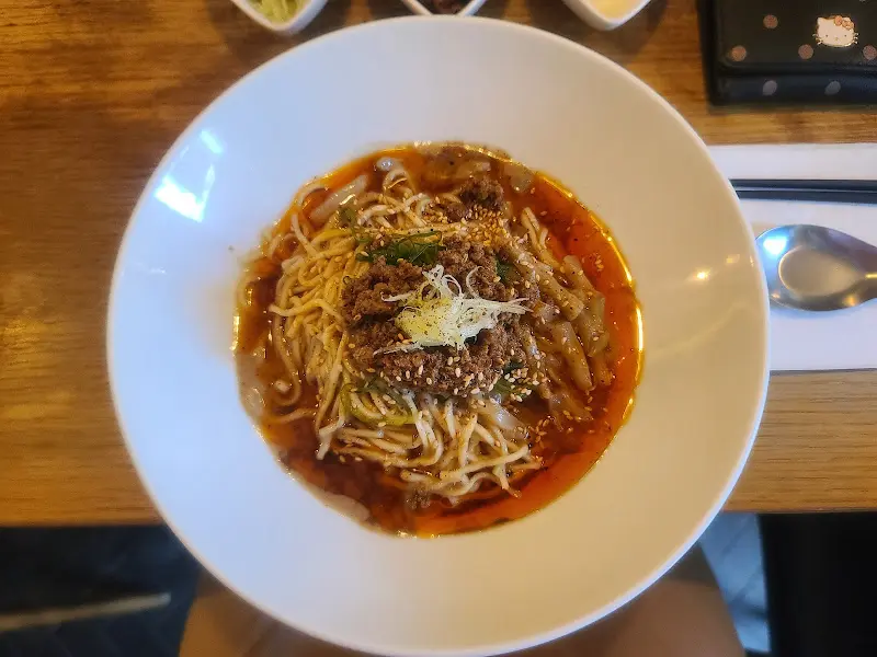 맛있는 탄탄멘 한 상 차림