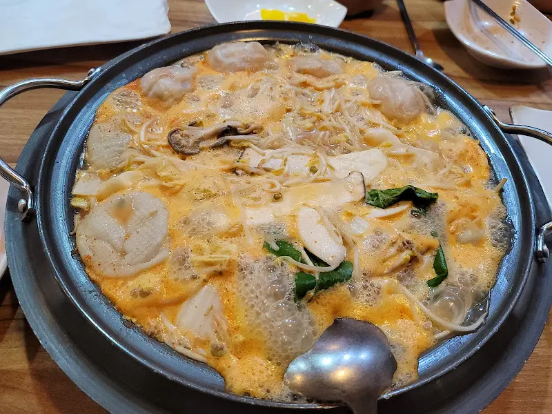 만두전골 칼국수