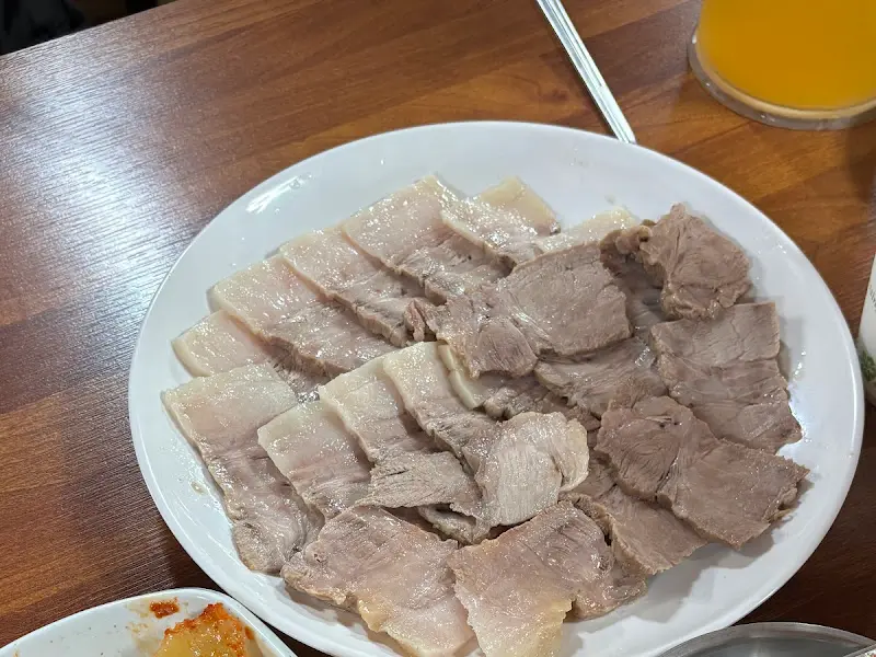 광암막국수의 수육
