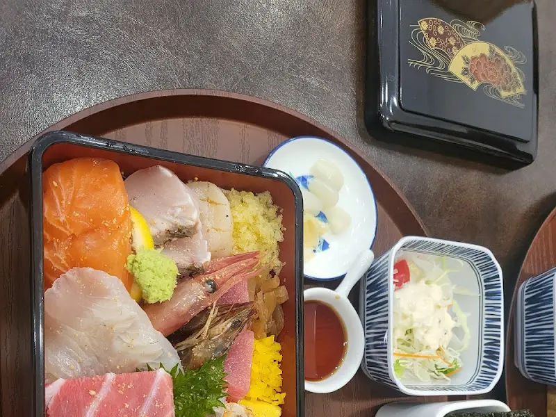 모루식당 카이센동