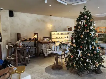 바다 내음 가득한 일광에서 만난 유럽의 아침, 기장 브런치 맛집 “만달리 투고”