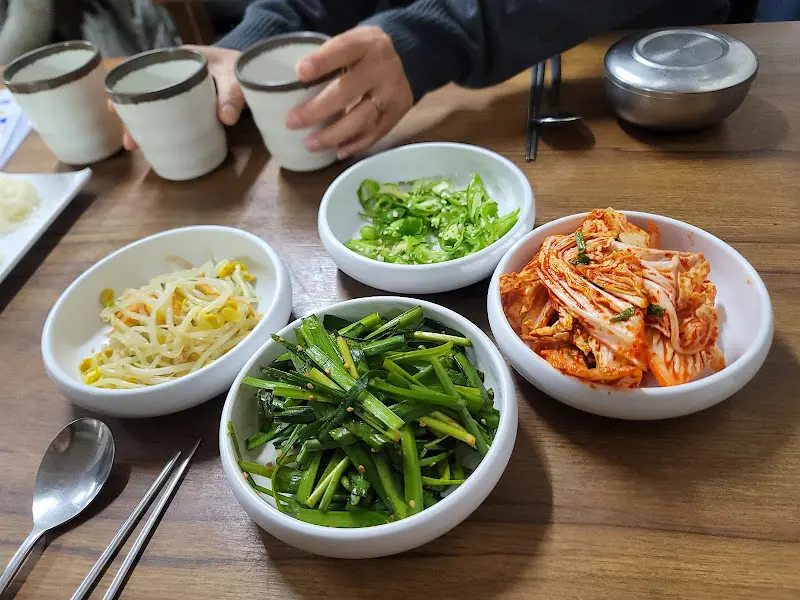 서대문 남원추어탕 반찬