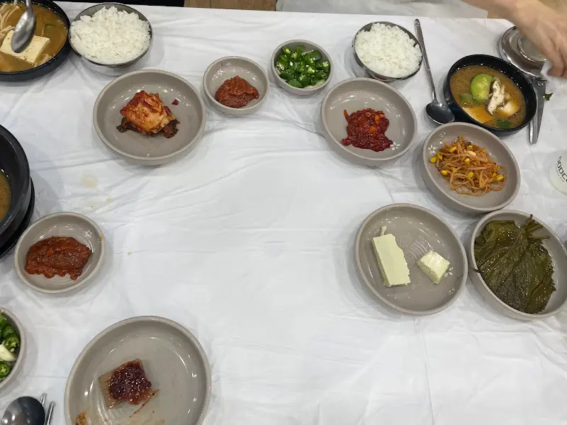 토실배기 음식 전체샷