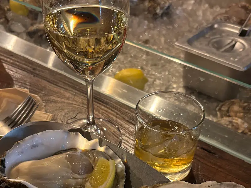 굴과 술의 페어링