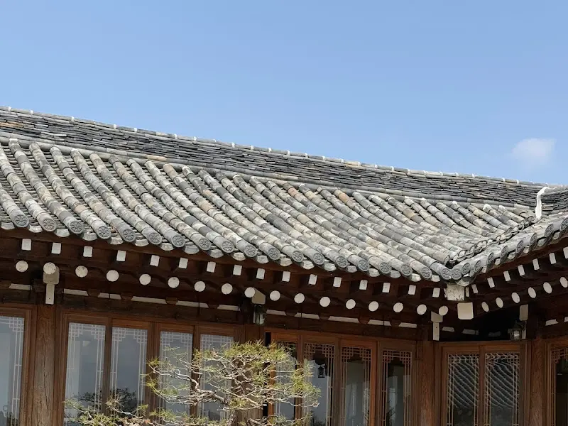 청자골종갓집의 기와지붕